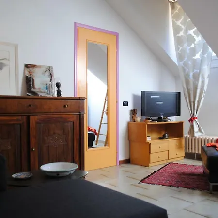 Appartamento Bnbook - Casa Magnolie Lago Maggiore Meina