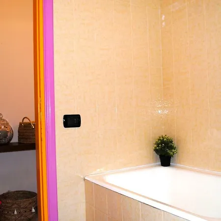 Appartamento Bnbook - Casa Magnolie Lago Maggiore Meina